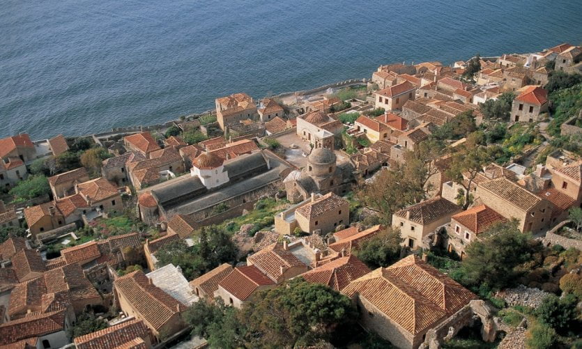 Kayanın Ardındaki Cennet Monemvasia