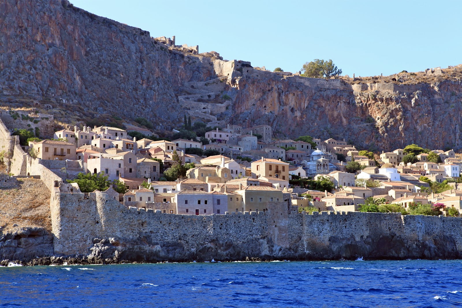 Kayanın Ardındaki Cennet Monemvasia