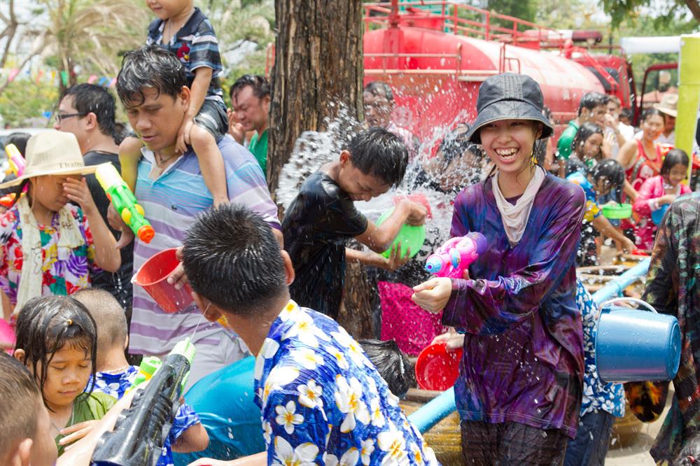 Songkran (Su Savaşı), Tayland